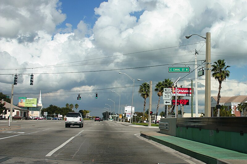 File:Belle Glade, Florida (2010).jpg