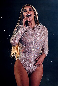 Beyoncé vystupuje v Londýne počas The Formation World Tour, 2016.