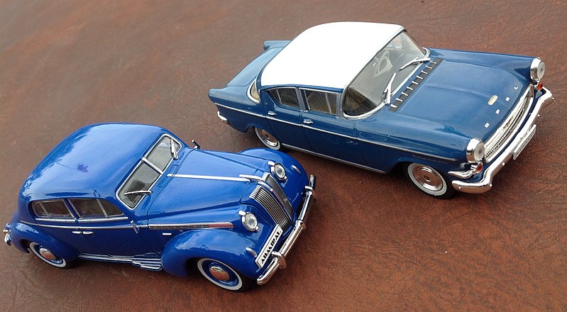 File:Big Blue Opel Twins (36147241064).jpg