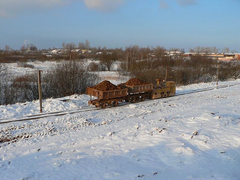 File:Bksm railway winter K-10 freight train.jpg