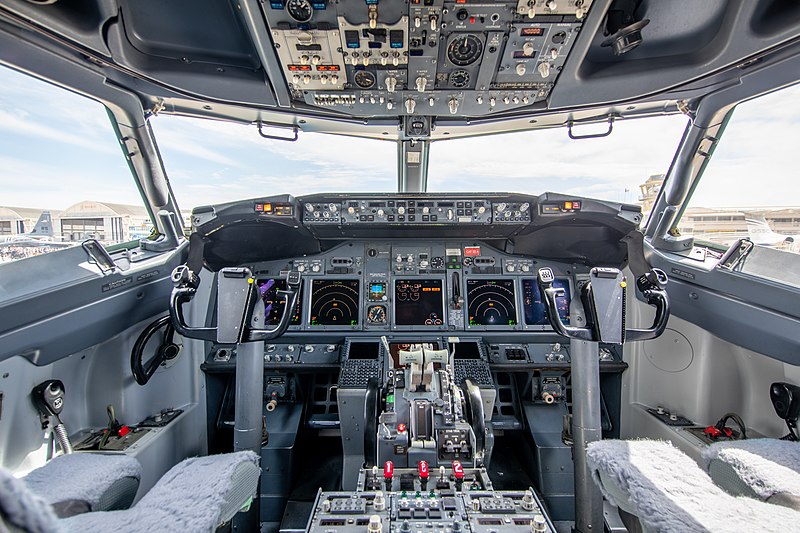 File:Boeing 737-800 BCF, Paris Air Show 2019, Le Bourget (SIAE1220-HDR).jpg