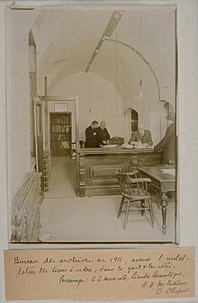 Bureau des archives en 1911.jpg