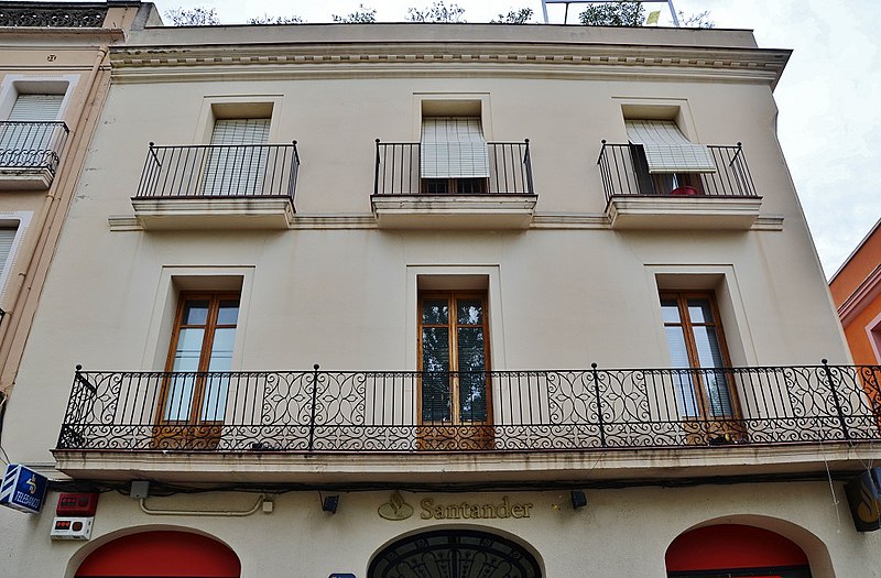 File:Casa Rovira (Sant Sadurní d'Anoia) - 1.jpg