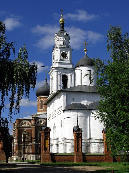 File:Cathedral of the Resurrection of Christ (Volokolamsk) 30.jpg