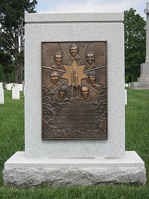 Arlington National Cemetery: History, Sections, Grave markers, niches and headstones