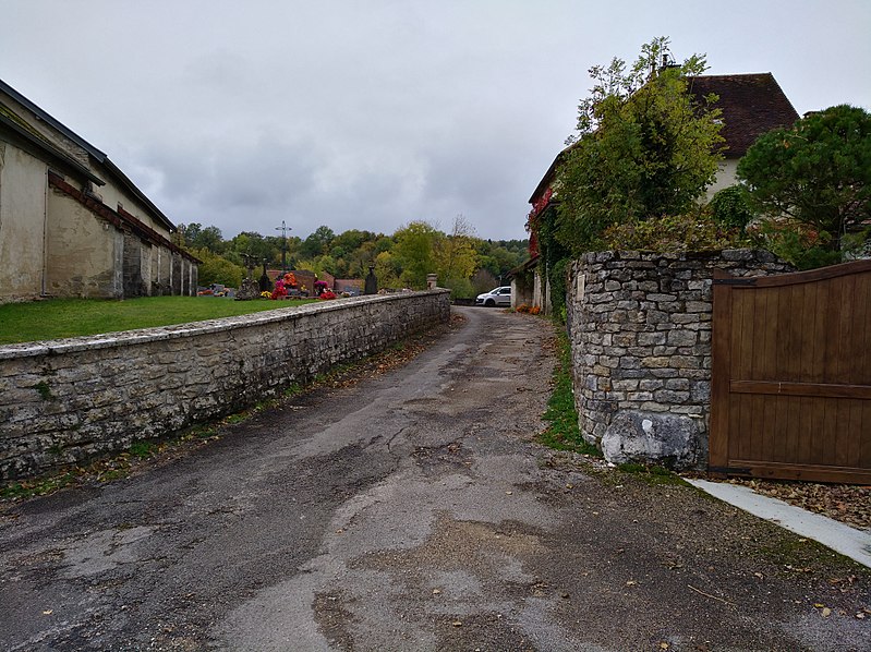 File:Chambéria - Chemin de l'Église.jpg