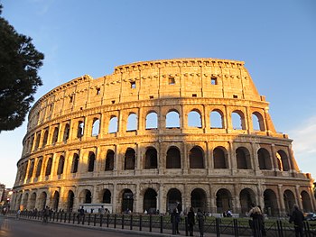 Colosseum (26364282372).jpg