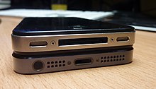 Comparison between the 30-pin port of the iPhone 4s (top) and Lightning port of the iPhone 5 (bottom) Comparison of iPhone dock connectors.jpg