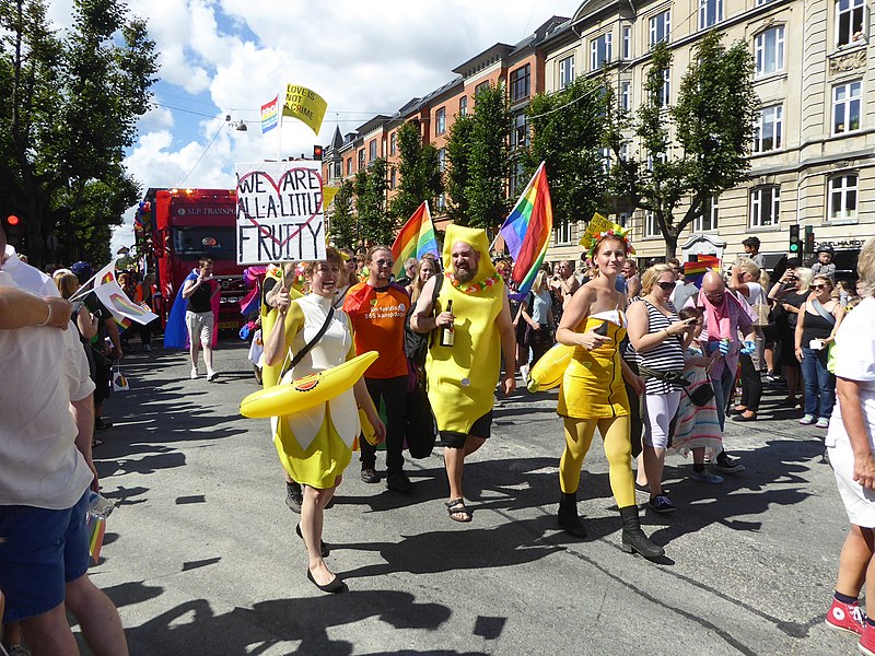 File:Copenhagen Pride Parade 2017 09.jpg