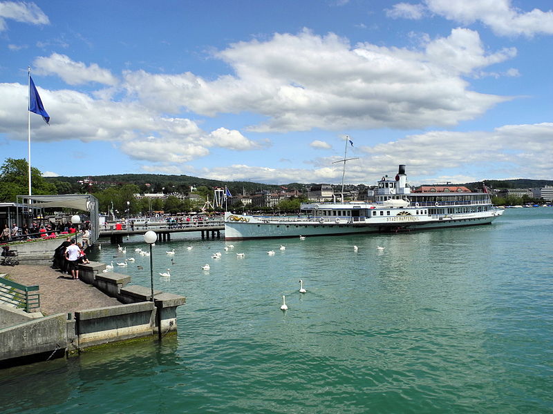 File:Dampfschiff Stadt Zürich - Bürkliplatz - Schanzengraben - General-Guisan-Quai 2012-07-14 14-43-59 (P7000).JPG