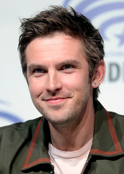 File:Dan Stevens (46801499514).jpg