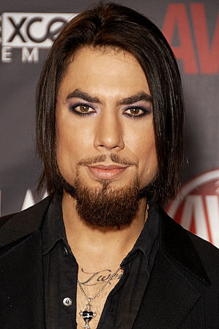 Fortune Salaire Mensuel de Dave Navarro Combien gagne t il d argent ? 110 000,00 euros mensuels