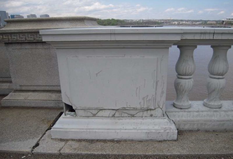 File:Deteriorating balustrade - Arlington Memorial Bridge 2013.jpg