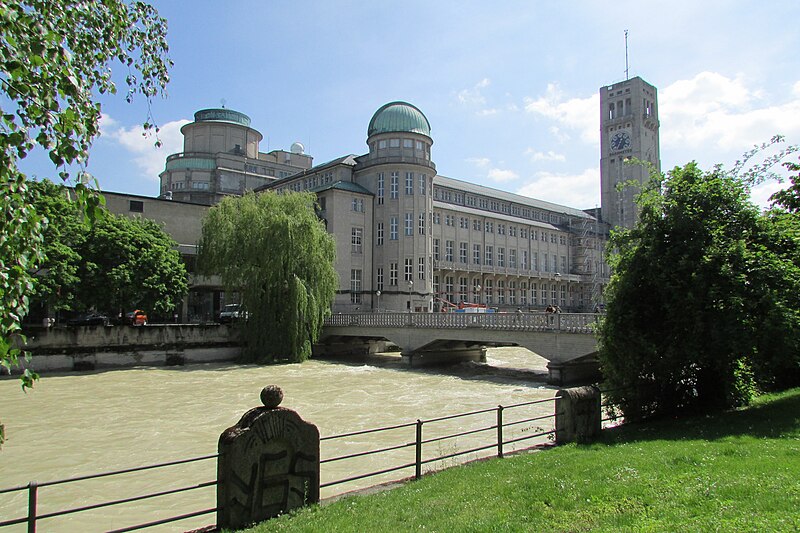 File:Deutsches Museum 19-05-23 778.jpg