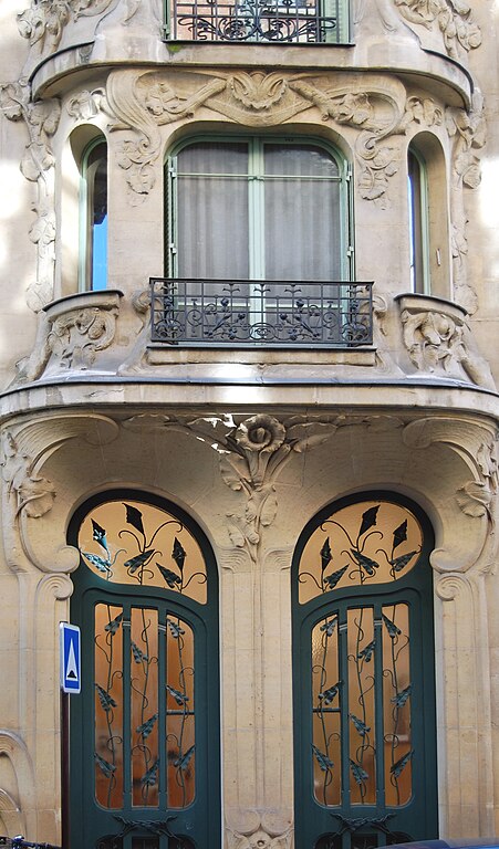 File:Door of the Immeuble Les Arums, 33 rue du Champ de Mars, Paris  2008.jpg - Wikimedia Commons