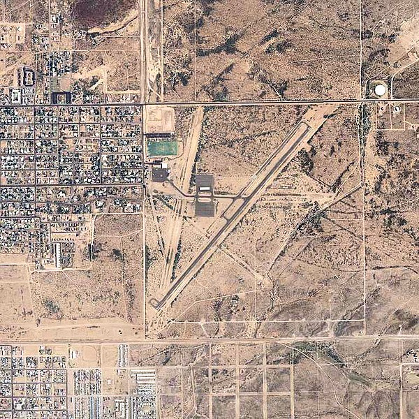 File:Douglas Municipal Airport-Arizona-2006-USGS.jpg