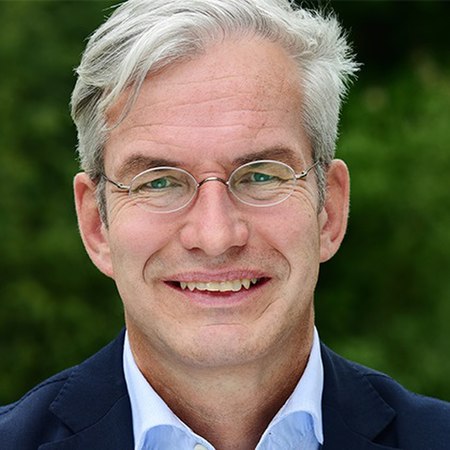 Dr Mathias Middelberg.jpg