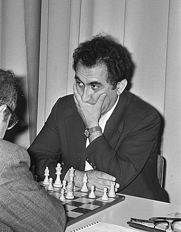 Tigran Petrosian