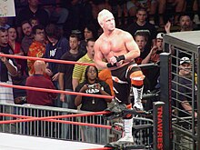 Eric Young at Slammiversary 2009 Eric Young Slammiversary 2009.jpg