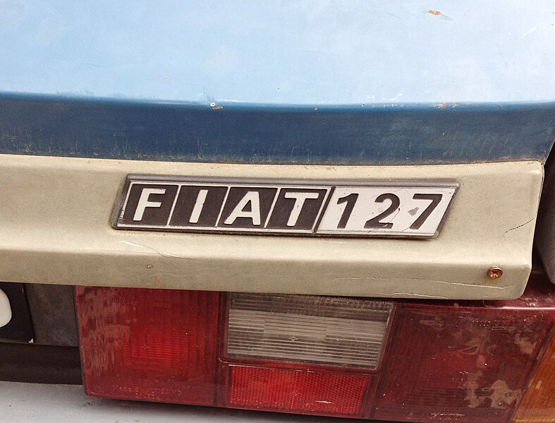 File:Fiat 127 logos.JPG