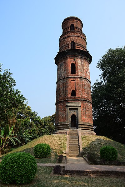 File:Firoze Minar at Gaur in Malda district 08.jpg