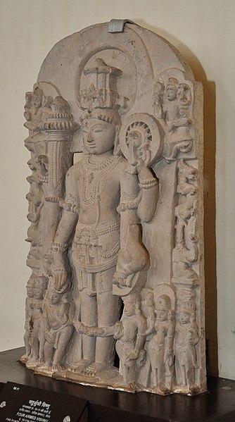 File:Four-armed Vishnu - Circa 10-11th Century CE - Rataul - ACCN 88-11 - Government Museum - Mathura 2013-02-23 5180.JPG