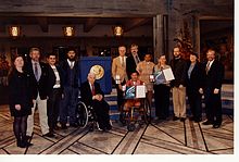 The Campaign receiving the 1997 Nobel Peace Prize Friedensnobelpreisverleihung Internationale Kampagne fur das Verbot von Landminen 1997.JPG