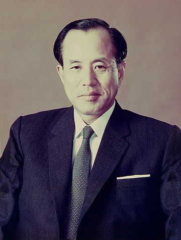 権田銈次