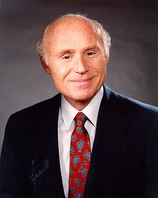 <span class="mw-page-title-main">Herb Kohl</span> United States senator from Wisconsin from 1989 to 2013