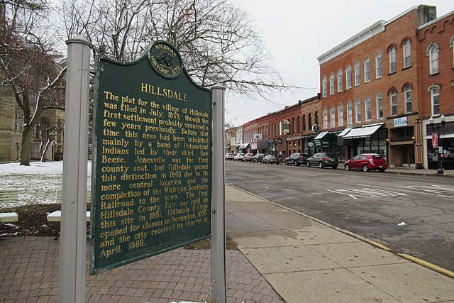 State historic marker along Broad Street next to the Hillsdale County Courthouse