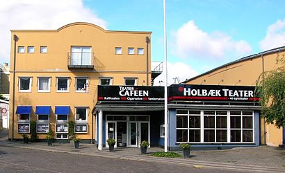 Sådan kommer du til Holbæk Teater med offentlig transport – Om stedet