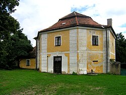 Bývalá rezidence sedleckého kláštera