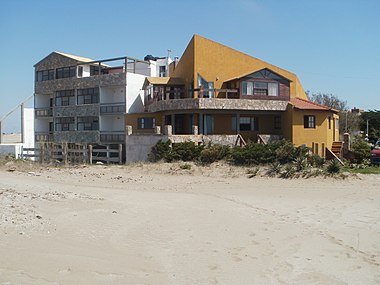 Hôtel Lo de Gomez à San Clemente del Tuyú, à 308 km de la capitale par la route provinciale 11.