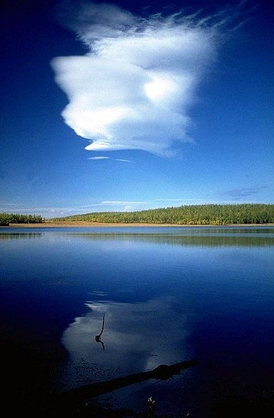 Danau Khövsgöl di Mongolia