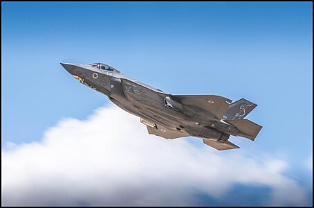 ישראל מטוס הקרב החמקן F-35I אדיר של חיל האוויר הישראלי (רשם בו תקיפת בכורה והפלת בכורה עולמיות).