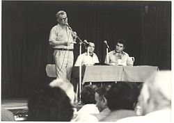 פרלמוטר בקיבוץ חולדה, 1982 (בערך)