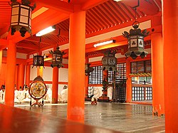 Inside of Itsukushima main shrine.jpg