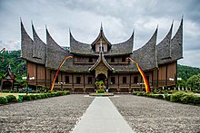 Minangkabau architecture from West Sumatra, Indonesia, inspired by the shape of a buffalo horn Istano Pagaruyuang.jpg