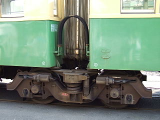 Jacobs bogie on an Enoshima Electric Railway train.