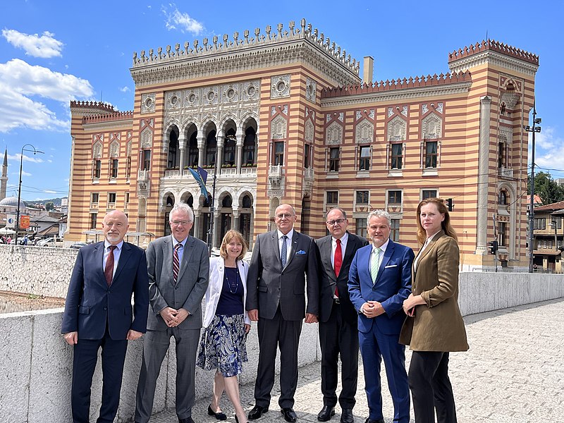 File:Jarosław Lindenberg, Michael Murphy, Kathleen Kavalec, Zbigniew Rau, Christian Schmidt, Johann Sattler, Ingrid MacDonald.jpg