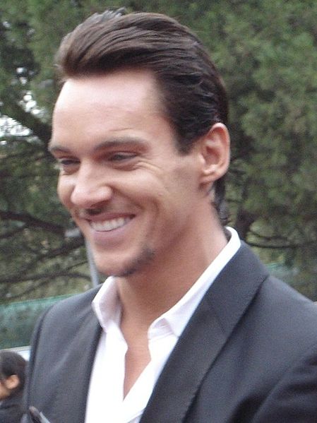 File:JonathanRhysMeyers.JPG