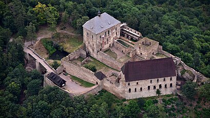 Jak do Hrad Točník hromadnou dopravou - O místě