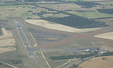 Kingscote Airport YKSC airborne view.jpg