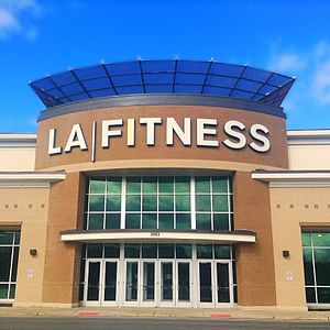 LA Fitness building.jpg