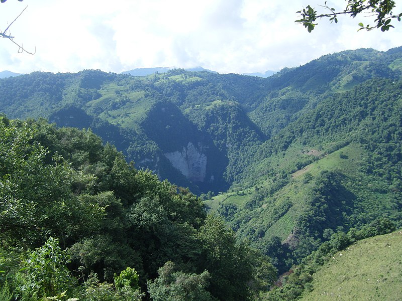 File:La sierra nejo - panoramio.jpg