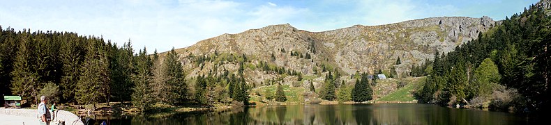 Vue panoramique du lac des Truites.