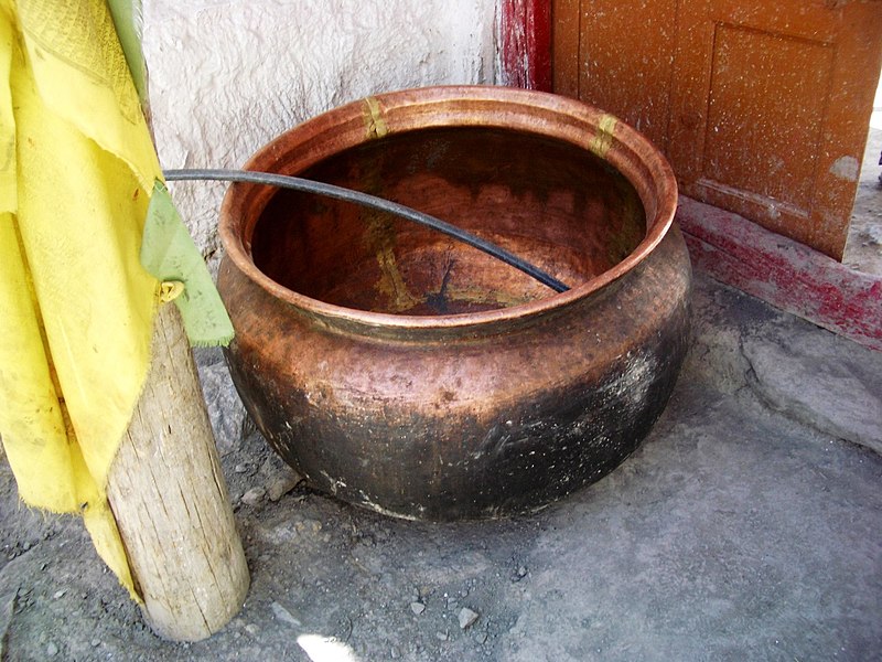 File:Large copper bowl. Dhankar Gompa.jpg