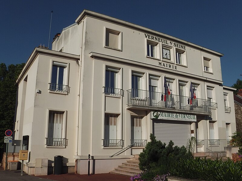 File:Mairie de Verneuil-sur-Seine (2013-08-10).JPG