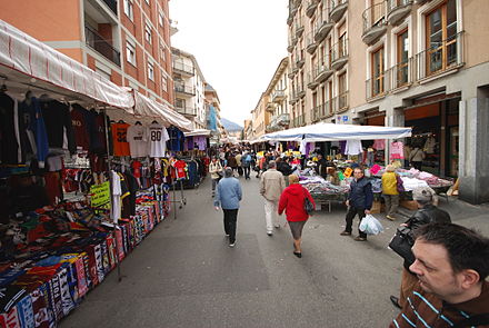 Luino market