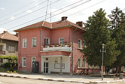 Сградата на кметството в Милковица